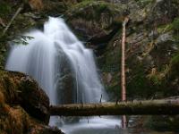 Ein weiterer größerer Wasserfall